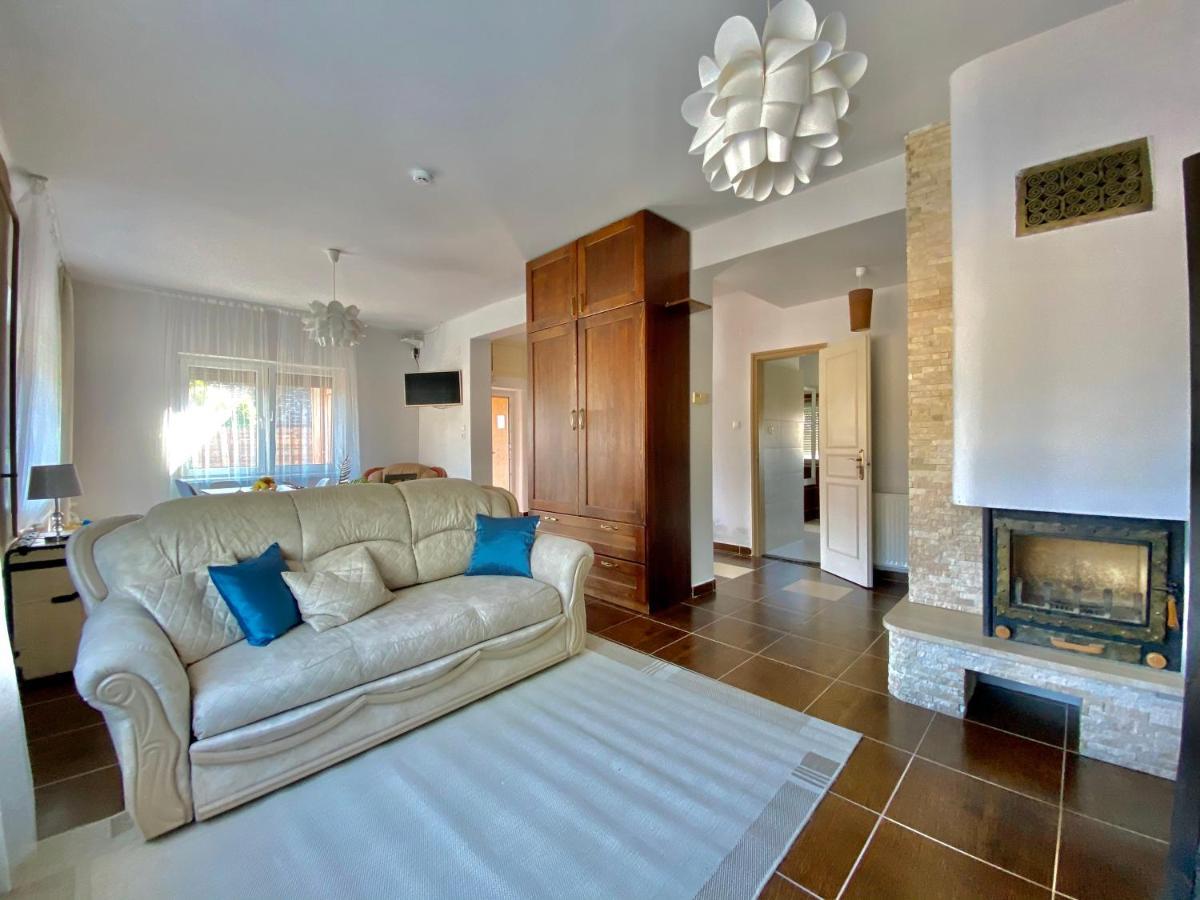 Biborlak 6 Apartment Villany Luaran gambar